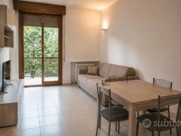 Bilocale luminoso con balcone a Borgo Roma