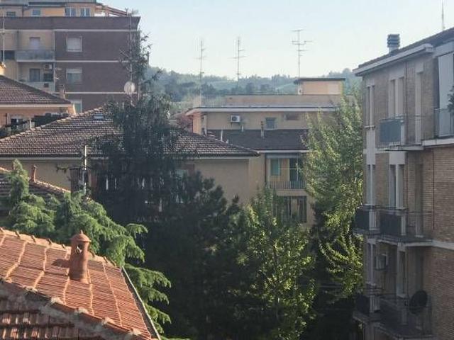 Bilocale non arredato in zona Mazzini