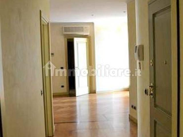 Bilocale ottimo stato, secondo piano, Centro, Bergamo
