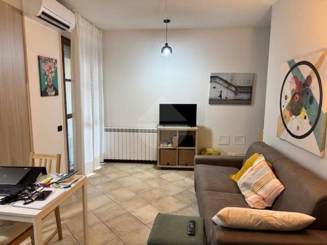 Bilocale ottimo stato, secondo piano, Novoli, Firenze