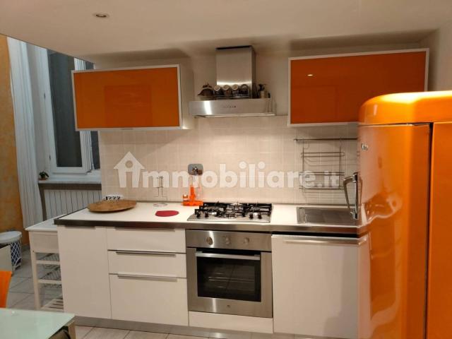Bilocale ottimo stato, secondo piano, Piazza Roma Borgo Cappuccini, Livorno