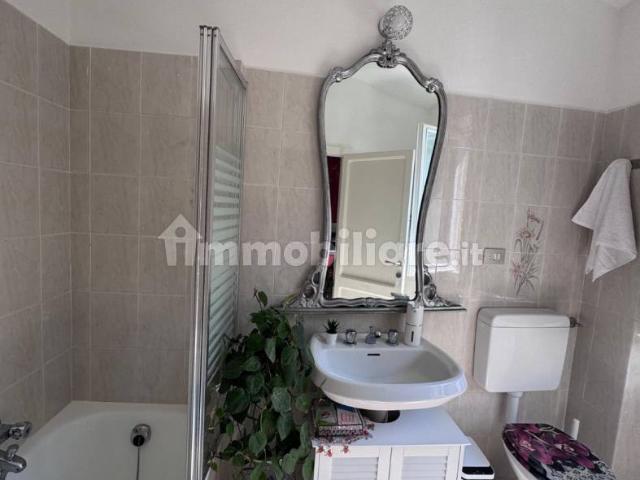 Bilocale ottimo stato, piano rialzato, Centro, Borzonasca