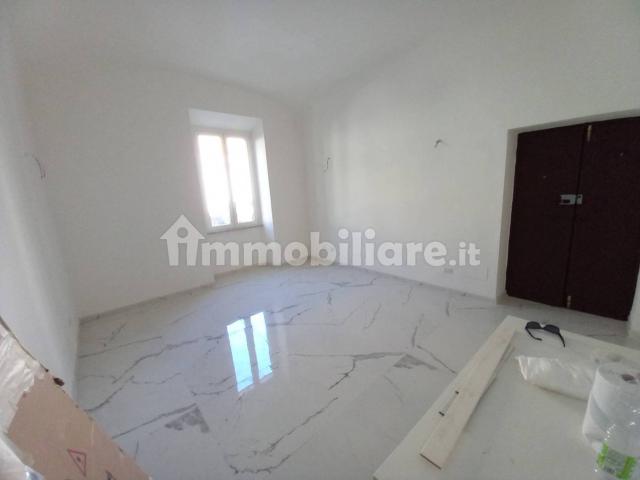 Bilocale ottimo stato, piano rialzato, Matteotti, Uliveto, Buonarroti, Civitavecchia