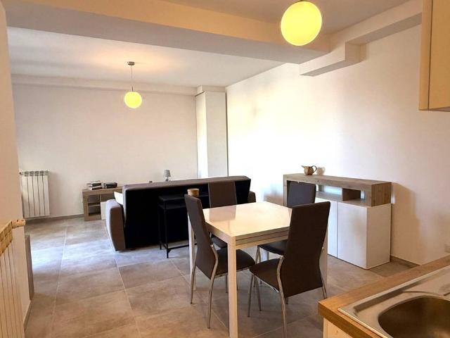 Bilocale ottimo stato, piano rialzato, Settignano, Firenze