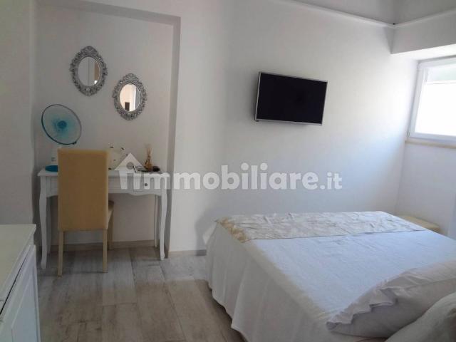 Bilocale ottimo stato, piano terra, Centro, Capri