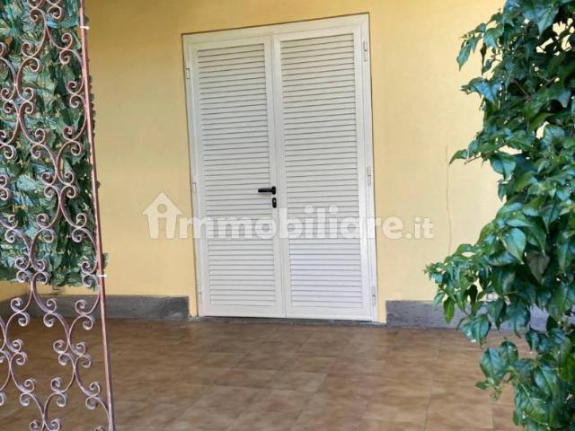 Bilocale ottimo stato, piano terra, Fregene, Fiumicino