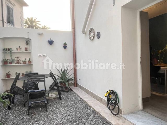 Bilocale ottimo stato, piano terra, Porta a Mare Mazzini, Livorno