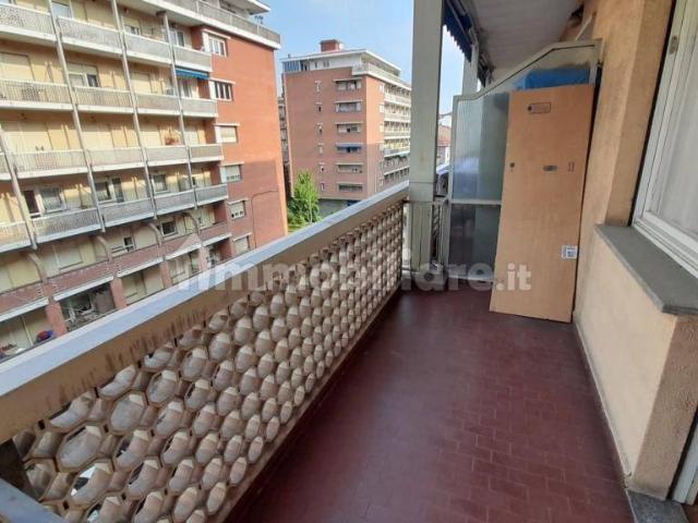 Bilocale ottimo stato, quarto piano, Nizza Millefonti, Torino