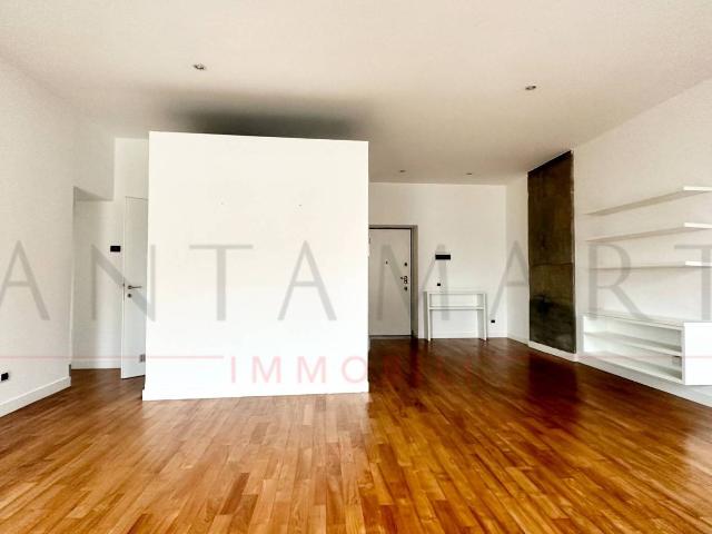 Bilocale ottimo stato, quarto piano, Cadorna Castello, Milano