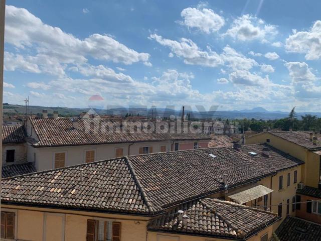 Bilocale ottimo stato, terzo piano, Centro Storico, Jesi