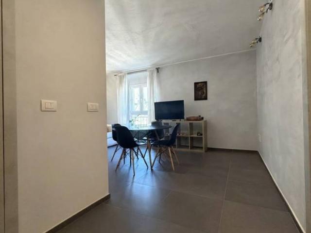 Bilocale piazza Cesare Battisti 13, Centro Storico, Parma