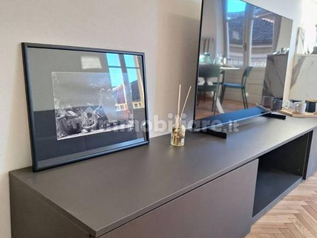 Bilocale piazza Aldo Moro 5, Intra Centro Storico, Verbania