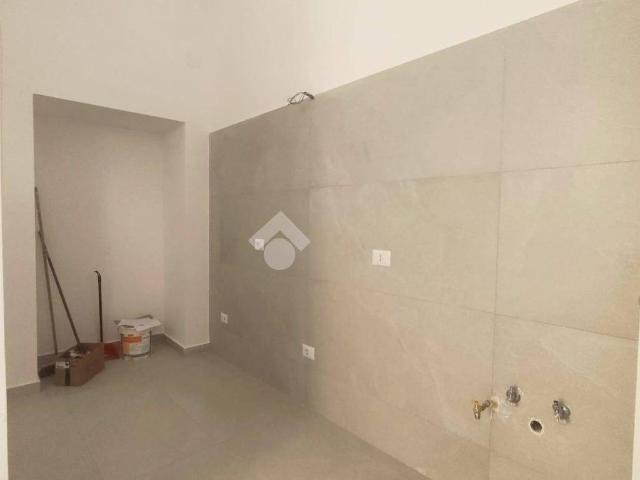 Bilocale piazza G. Matteotti 76, Centro Storico Corso Trieste, Caserta