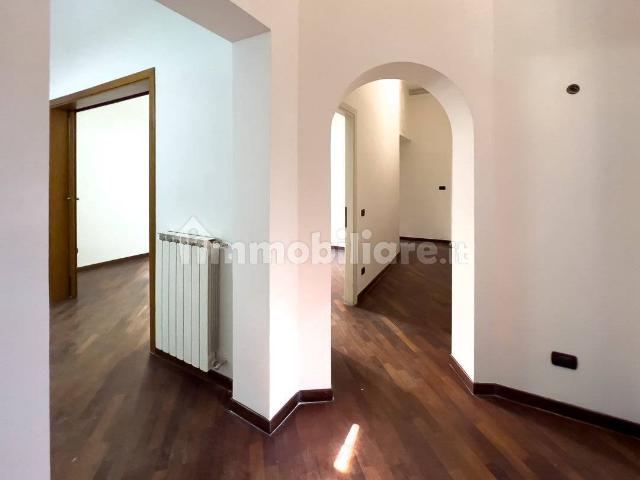 Bilocale piazza della Stazione Vecchia 11, Ostia Levante, Roma