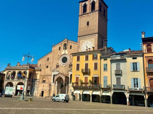 Bilocale piazza della Vittoria 33, Centro Storico, Lodi