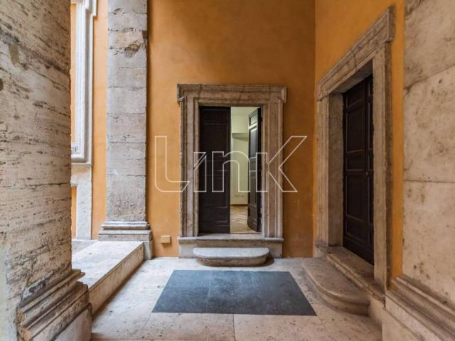 Bilocale piazza dell'Aracoeli, Colosseo Fori Imperiali, Roma