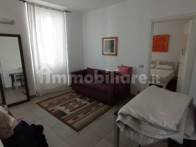 Bilocale piazza Luciano Zaro, Arnate, Gallarate