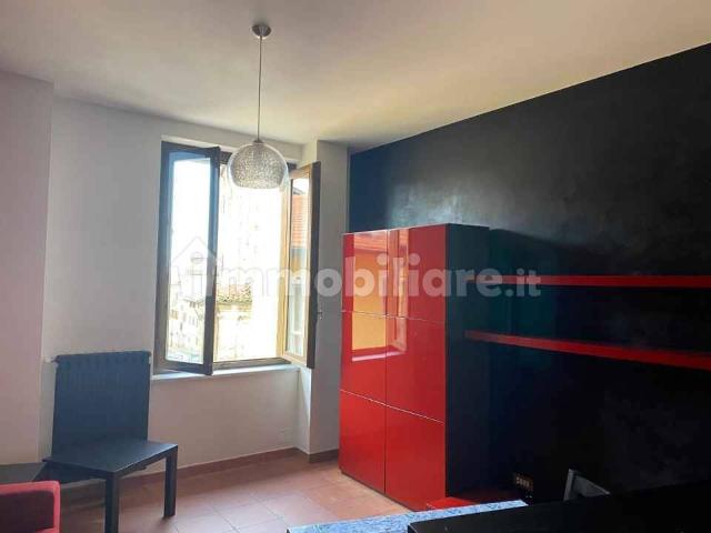 Bilocale piazza San Rocco 6, Centro, Giaveno