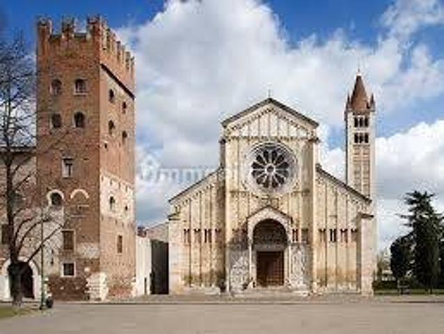 Bilocale piazza San Zeno, San Zeno, Verona