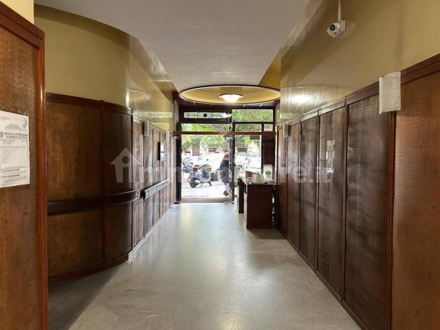 Bilocale piazza Sant'Oliva 37, Politeama Ruggiero Settimo, Palermo