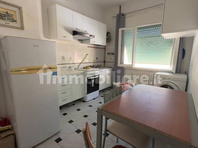 Bilocale piazzale Gorizia 22, Centro Storico, Latina