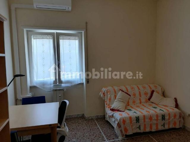 Bilocale piazzale Jonio 54, Tufello, Roma