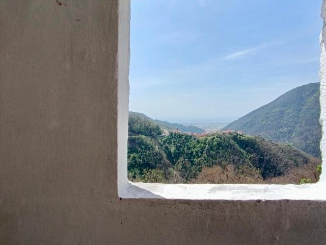 Bilocale ristrutturato, Massa antona