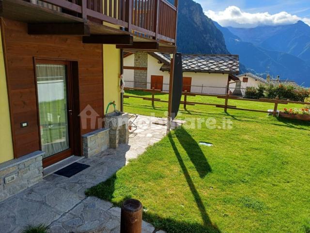Bilocale Rue Col Ranzola 228, Centro, Brusson