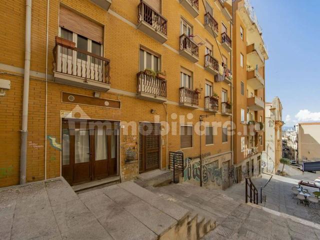 Bilocale Scalette Santa Teresa, 7, Marina, Cagliari