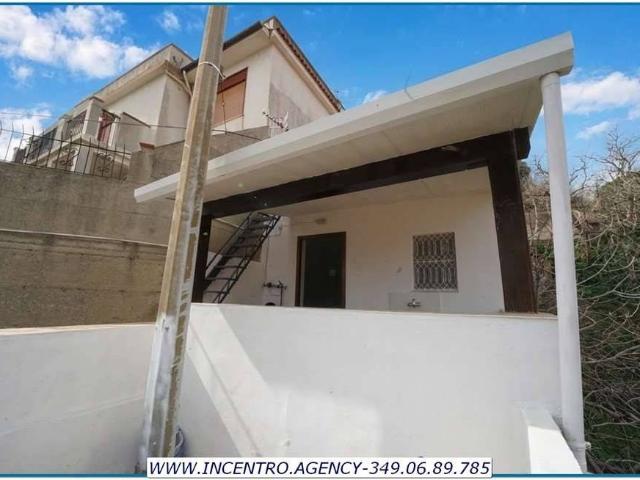 Bilocale salita petrazza, 2, Villaggio Santo, Messina