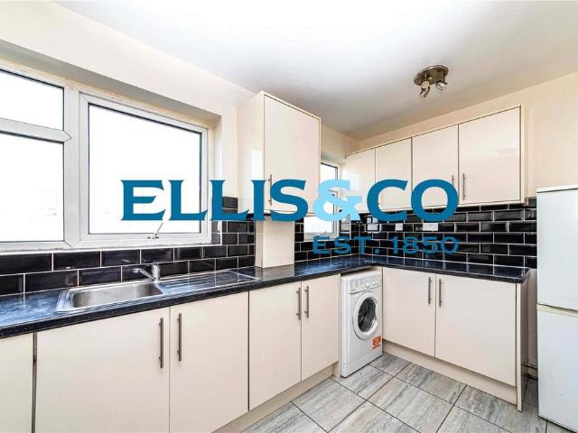 Bilsby Lodge, Chalklands, Wembley, HA9 3 bed apartment to rent £2,250 pcm £519 pw