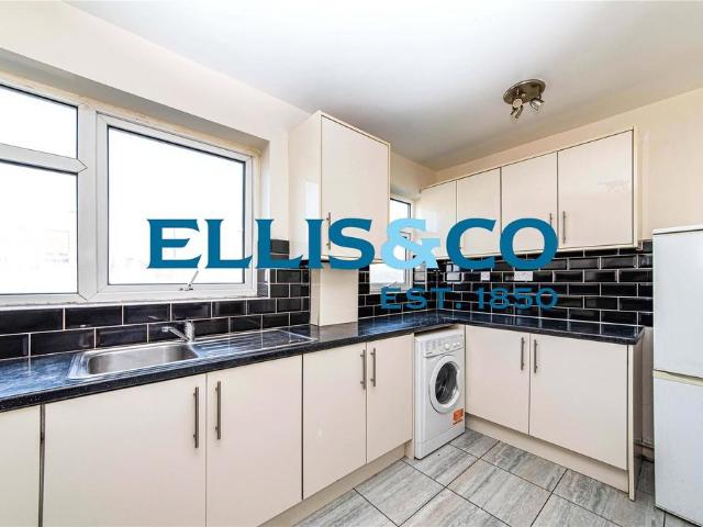 Bilsby Lodge, Chalklands, Wembley, HA9 3 bed apartment to rent £2,200 pcm £508 pw