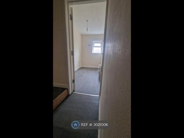 Bilston Road, Wolverhampton WV2, 5 bed terraced house to rent, £1,400 pcm | PrimeLocation