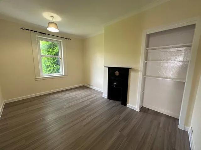Birch Avenue, Clarkston, G76 8DL