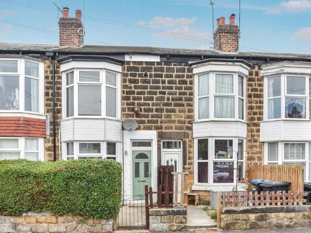 Birch Grove, Harrogate 2 bed end of terrace house to rent £1,150 pcm £265 pw