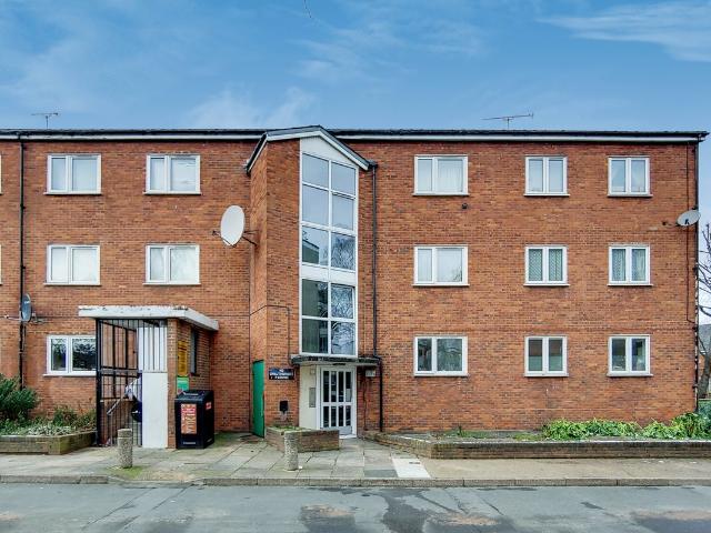 Birchmore Walk, London N5, 4 bed flat to rent, £4,000 pcm | PrimeLocation