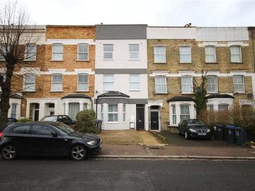 Birchanger Road, South Norwood, London SE25, 2 bed maisonette to rent, £2,000 pcm | PrimeLocation