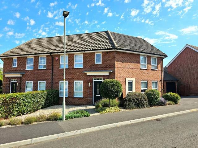 Bircher Way, Hucclecote, GL3 3 bed semi detached house to rent £1,700 pcm £392 pw