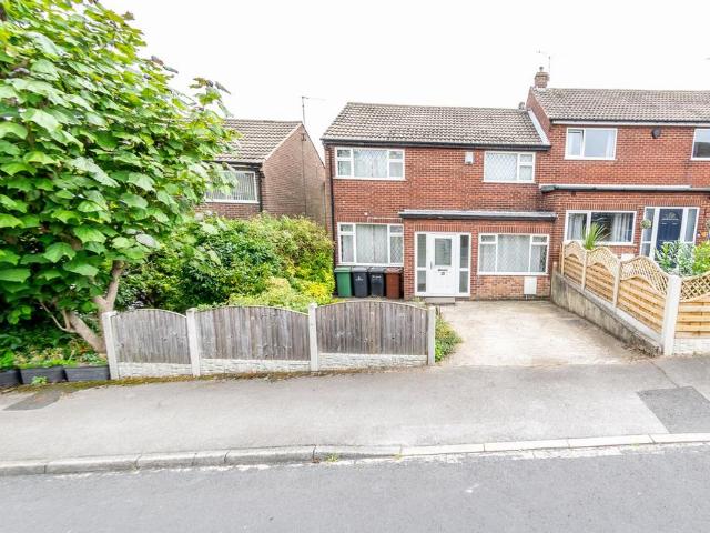 Birchfield Avenue, Morley, LS27 3 bed semi detached house to rent £1,295 pcm £299 pw