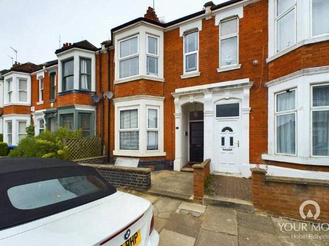 Birchfield Road, Northampton NN1 1 bed flat to rent £850 pcm £196 pw