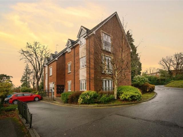 Birchfield Road, Redditch B97, 2 bed flat to rent, £950 pcm | PrimeLocation