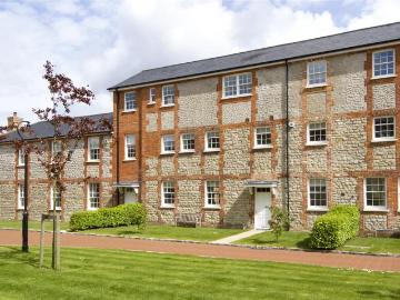 Birchfield, Sundridge, Sevenoaks. 5 bed terraced house to rent £4,500 pcm £1,038 pw