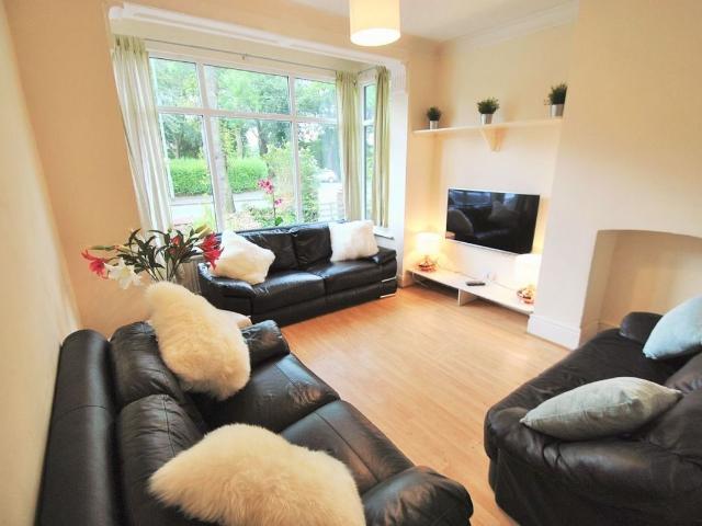 Birchfields Road, Manchester M13, 10 bed semi detached house to rent, £650 pppm | PrimeLocation