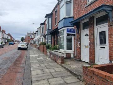 Birchington Avenue, South Shields NE33, 2 bed flat to rent, £550 pcm | PrimeLocation