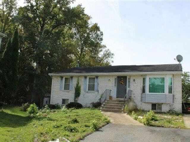 Birchview Dr