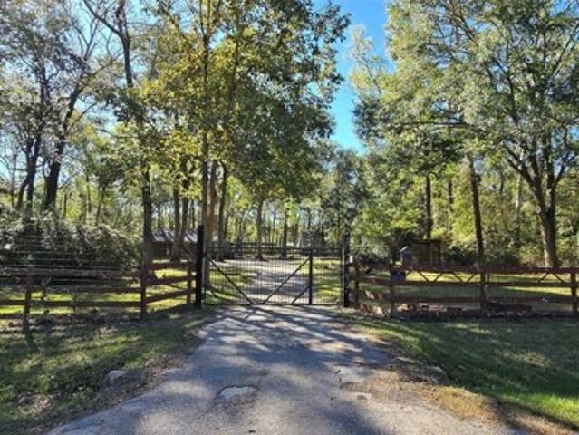 Birchwood Dr, Huffman, Home For Sale