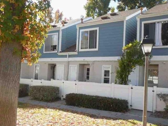 Birchwood Ln