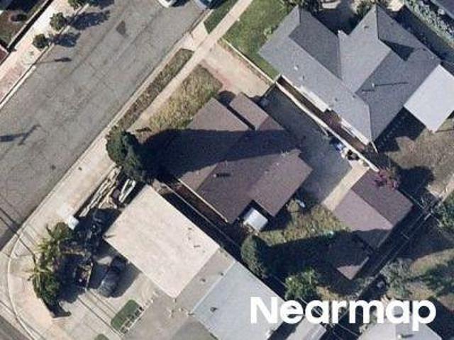 Birchwood St