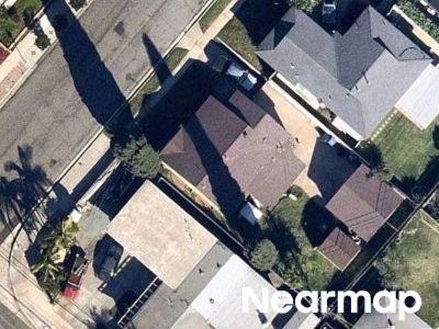 Birchwood St