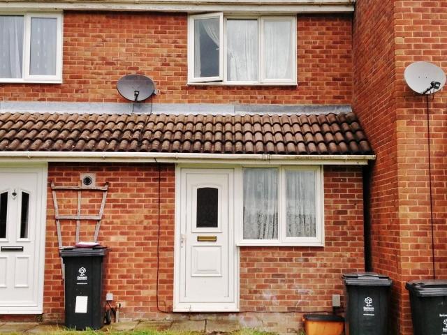 Birdcombe Road, Westlea SN5 2 bed terraced house to rent £1,100 pcm £254 pw